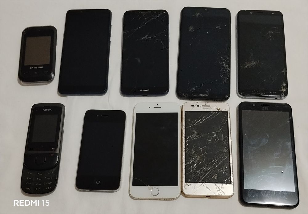 Lot 10telefoane pentru piese