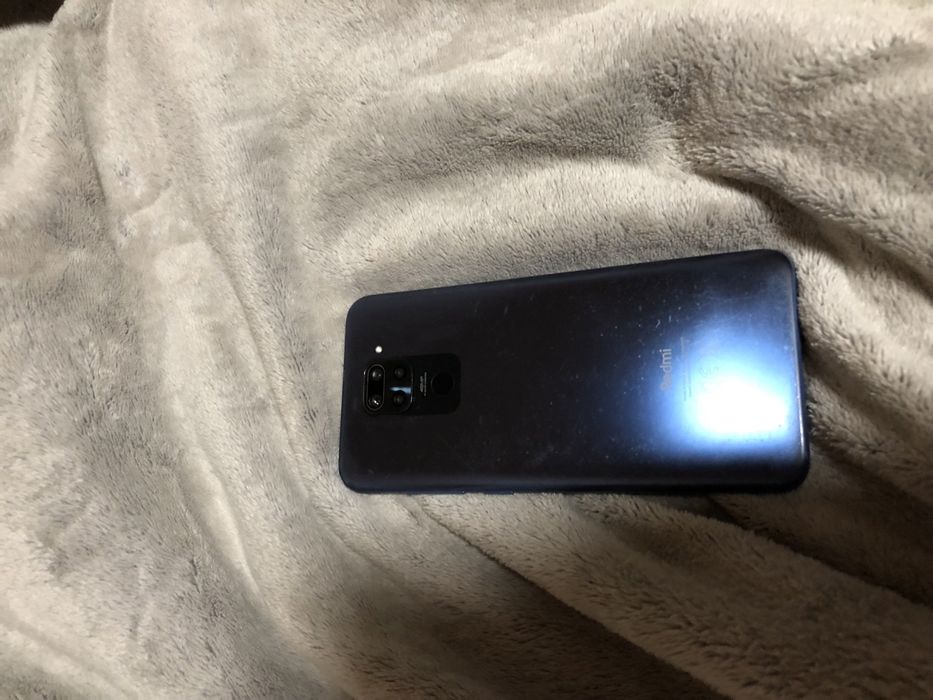 Продам редми нот 9