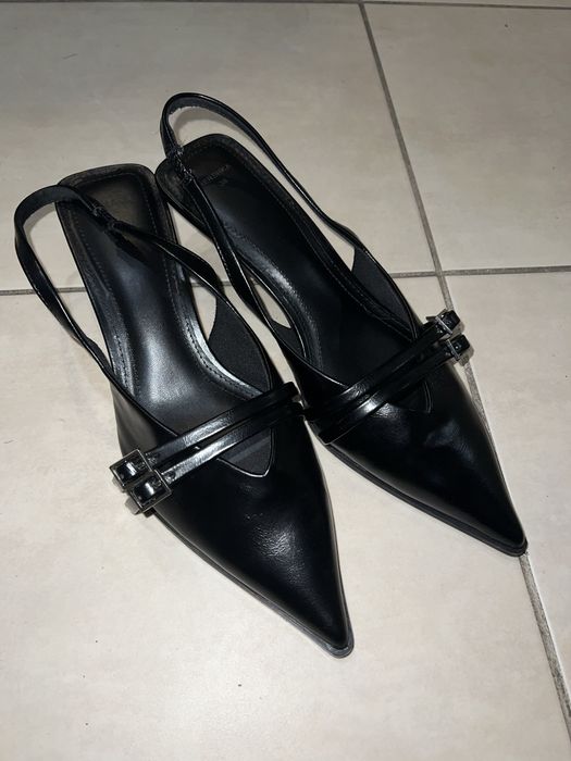 Обувка на мини ток Bershka, 38 номер