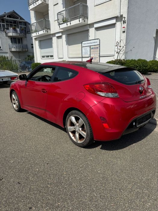 Vând Hyundai Veloster
