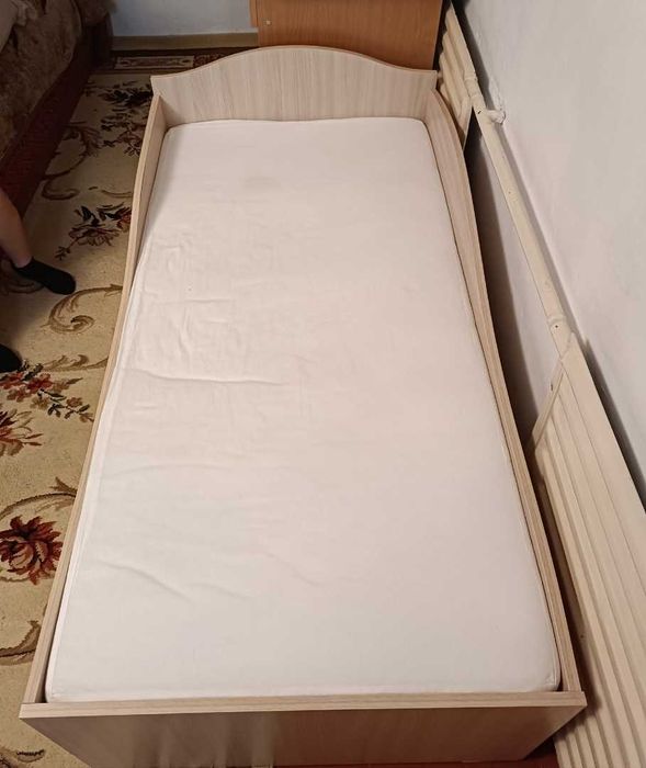 Детская кровать с ящиками