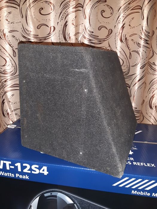 Subwoofer de vanzare