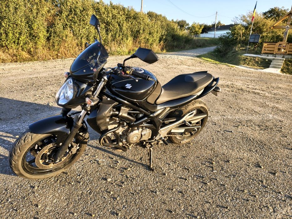 Suzuki Gladius SFV 650