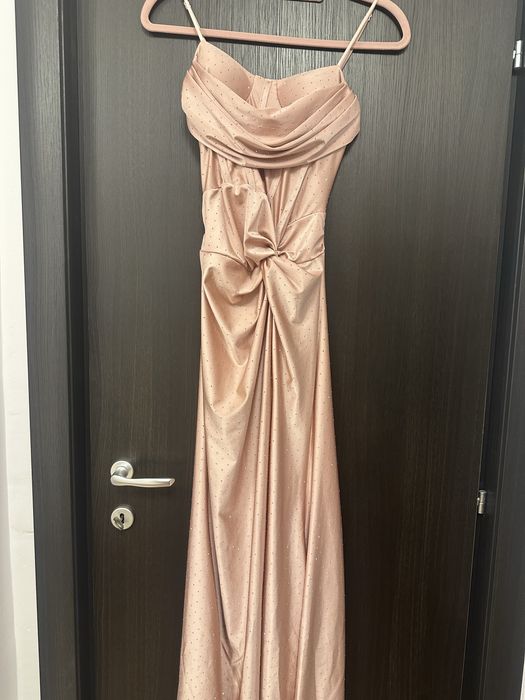 rochie eleganta (purtata o singura data)