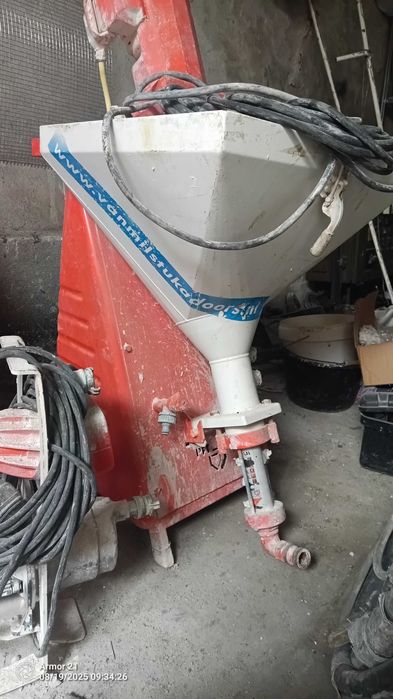 Машина за мазилки PFT Ritmo L