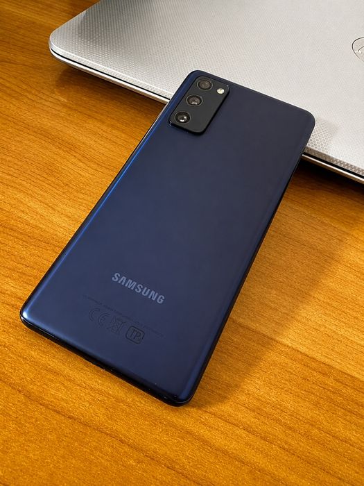Продам s20fe 6/128gb