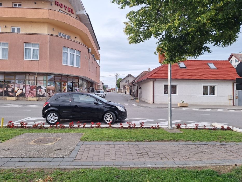 Vând Opel Corsa d