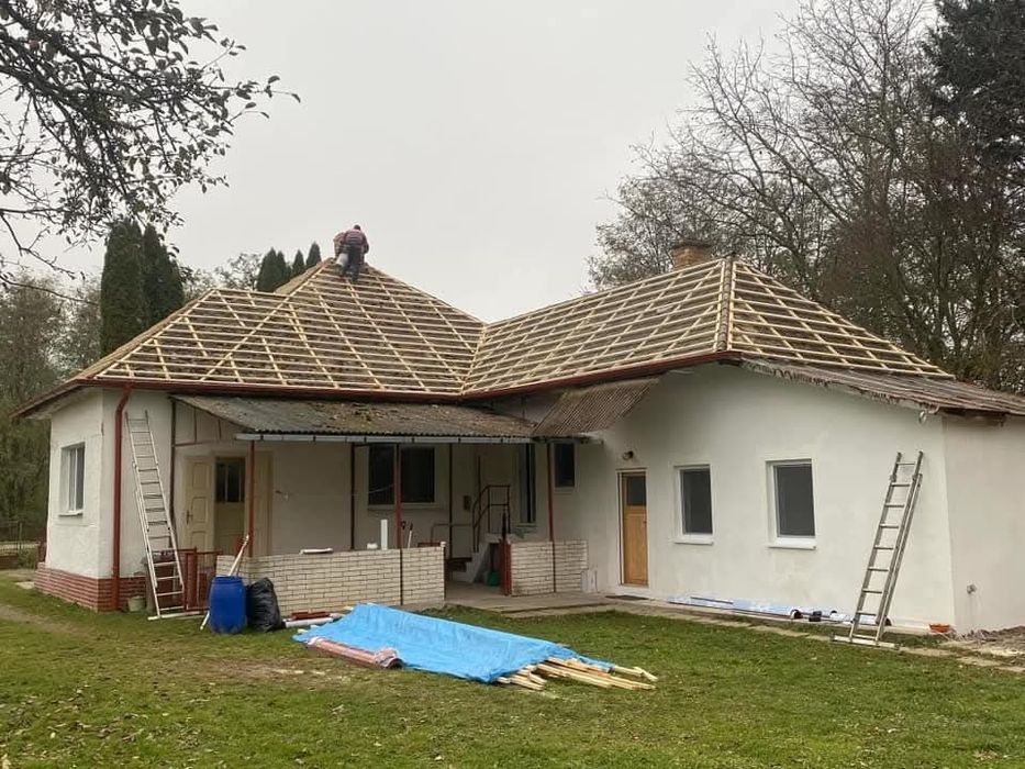 Executăm acoperisuri 
2. Montaj orice tip de invelitoare,
3. Dulgherie