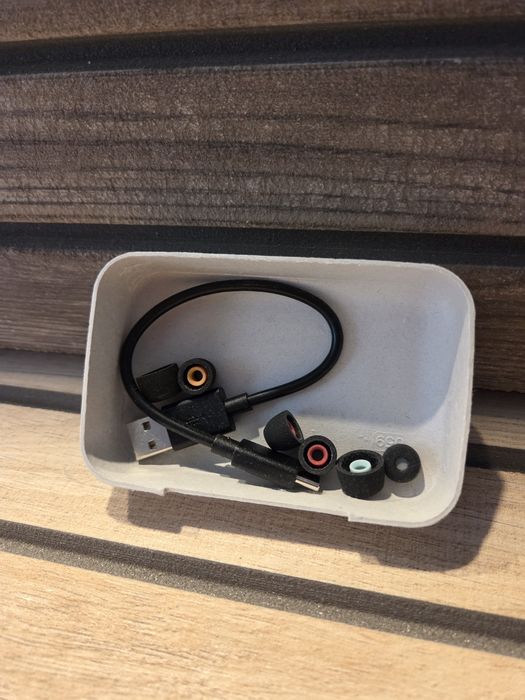 Casti Audio In-Ear Sony WF-1000XM5B True Wireless Bluetooth Noise cancelling Microfon Autonomie de pana la 24 ore  Incarcare rapida IPX4 Negru