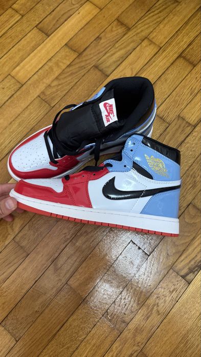 Jordan 1 mid.