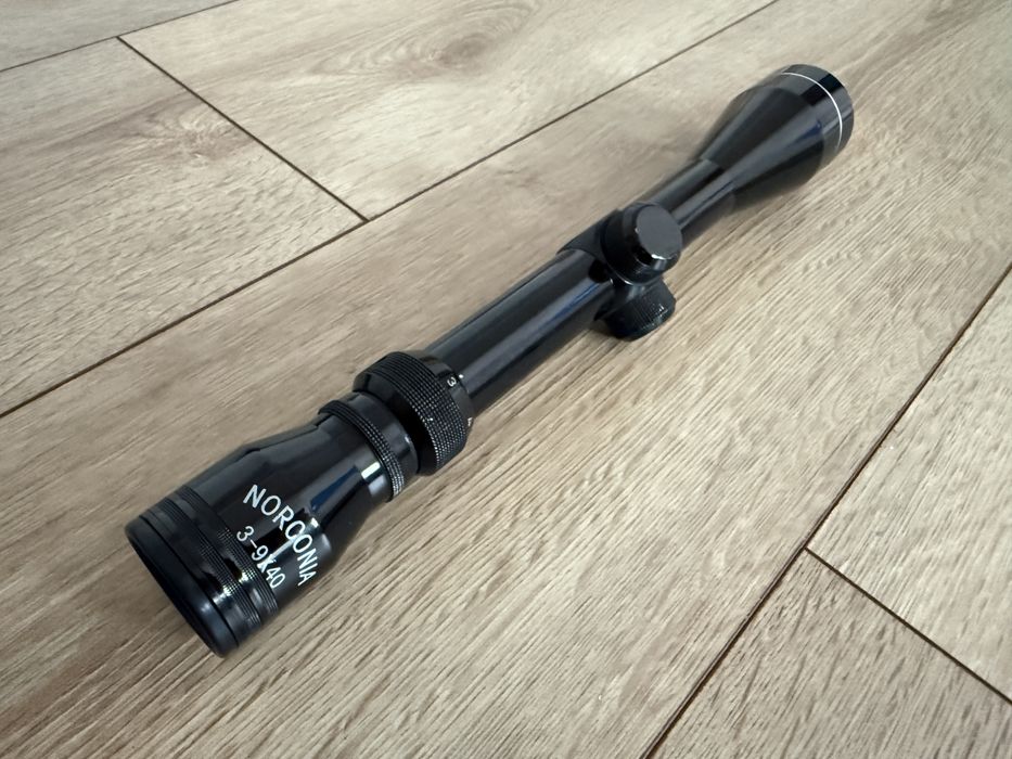 Lunetă Norconia 3-9x40, stare foarte bună