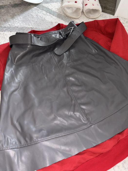 Продаю свитшот и юбку