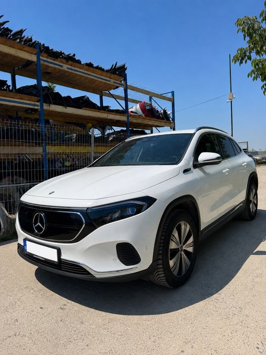 MERCEDES-BENZ EQA