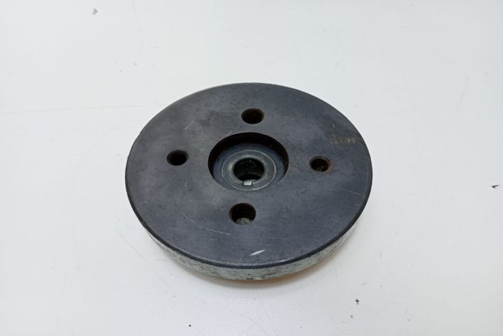 Pinion Audi A6 A4/C4 seria