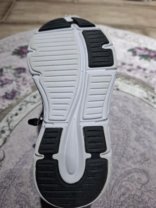 Продаются тёплые ботиночки 25 размер