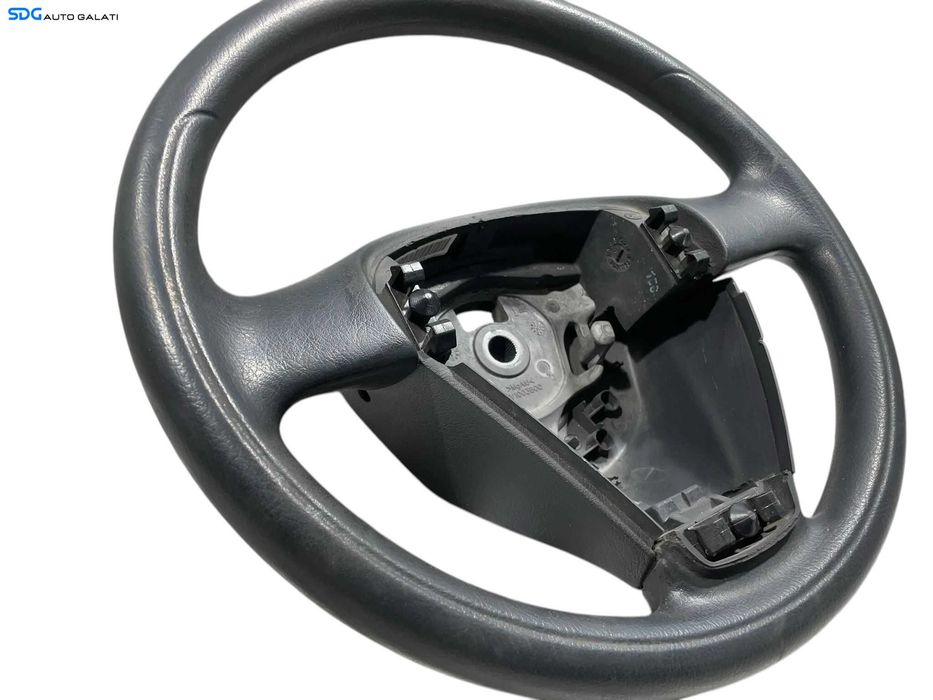 Volan Plastic in 3 Spite Citroen C3 2003 - 2009 Cod 963800077 [LR0480]