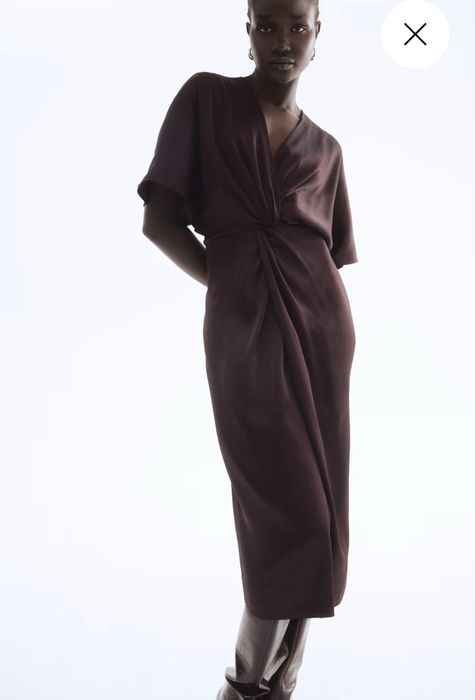 H&M рокля с усукан детайл – размер XS/S нова