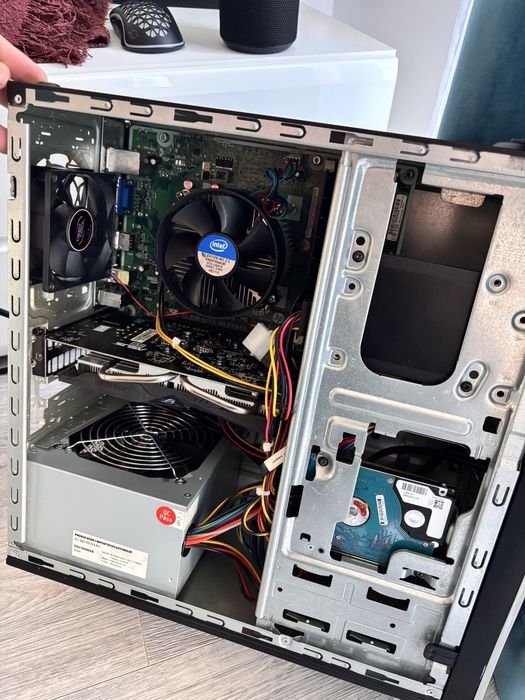 Vând & Schimb PC light Gaming • Mentenata completă • Stare foarte bună