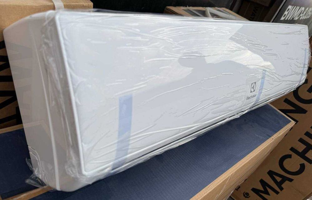 Кондиционер Electrolux 12 DC Inverter 35 м² EACS/I-12 HEL/N8/outEEC