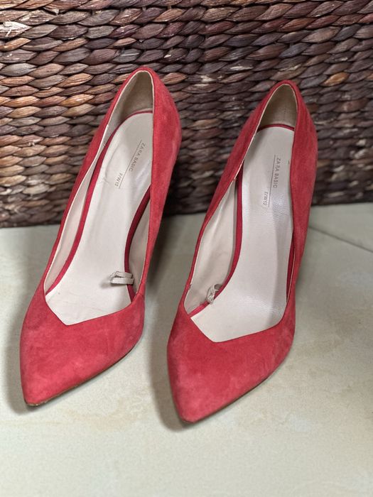 Обувки  ZARA естествен велур