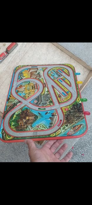 Joc cu 3 Mașinuțe din Tablă