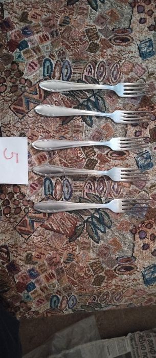 Лот 55 бр вилици, лъжици нови и запазени от времето от 1980г