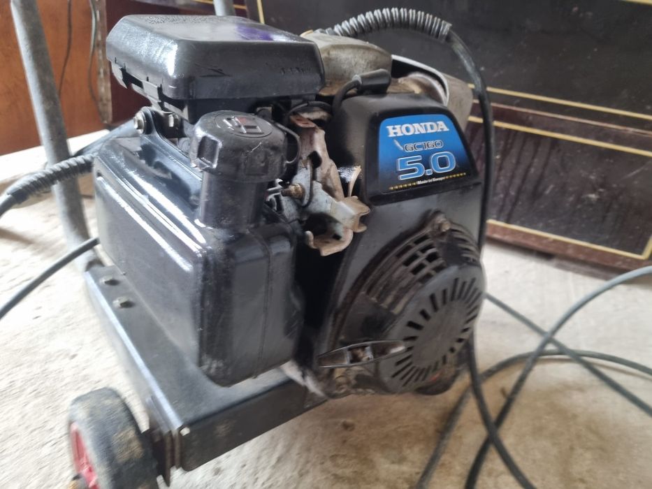 Vând aparat presiune honda