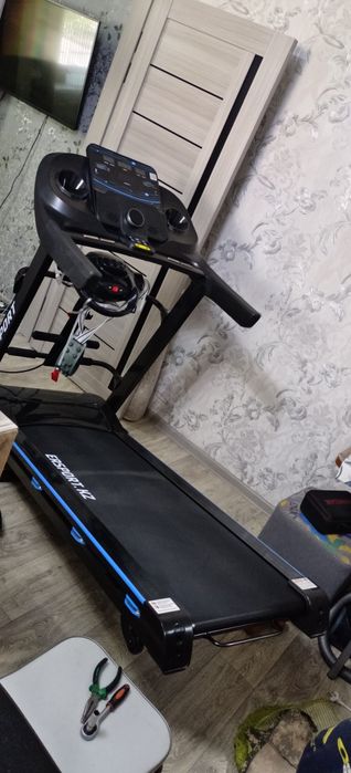 Продам беговую дорожку