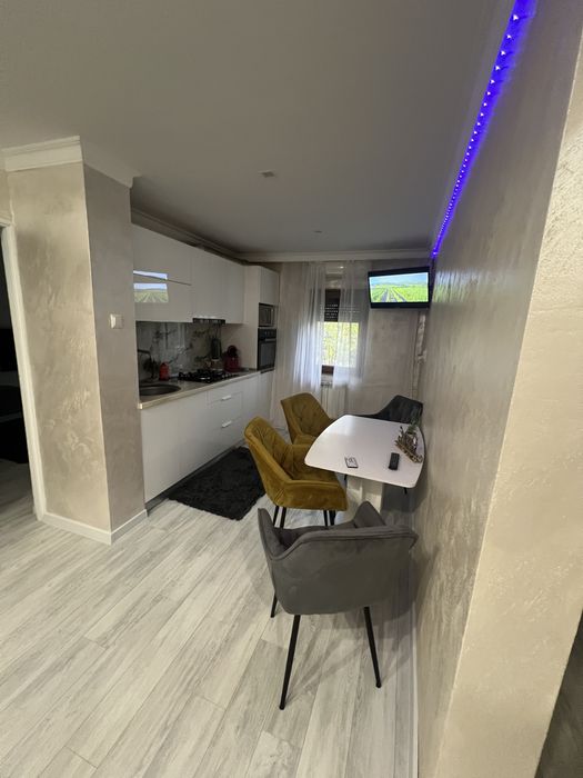 Vand apartament pb sau schimb cu casa