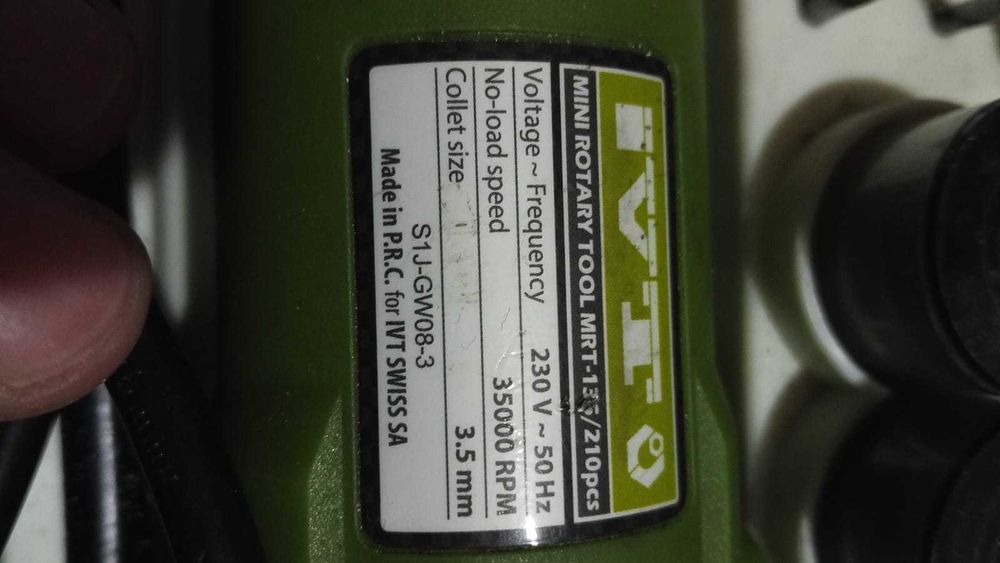 Дремель IVT (бормашинка гравер) с набором.