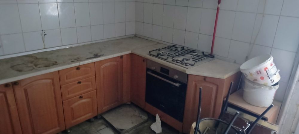 Продам кухонный гарнитур ЭКО мебель