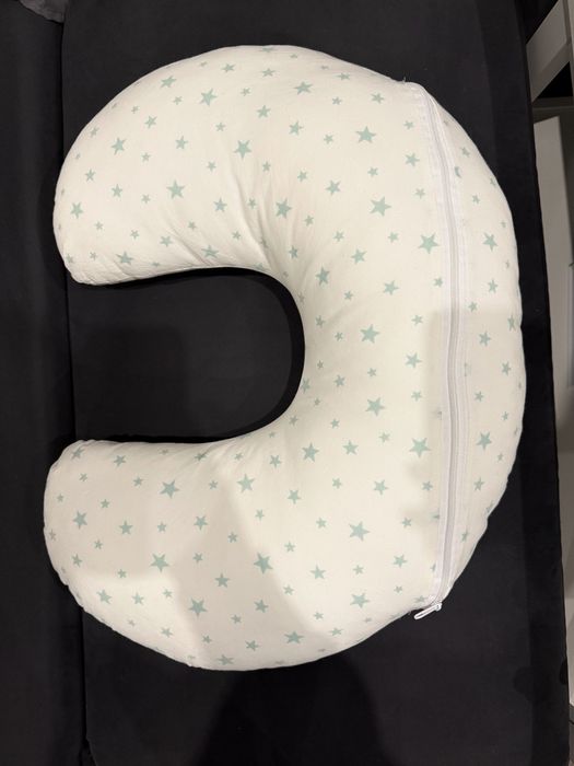 Възглавница за кърмене