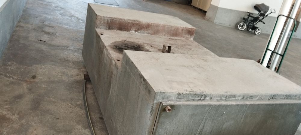 Yashik palet sotiladi holati yaxshi maz. kamaz prseplaga qoʻysa boʻlad