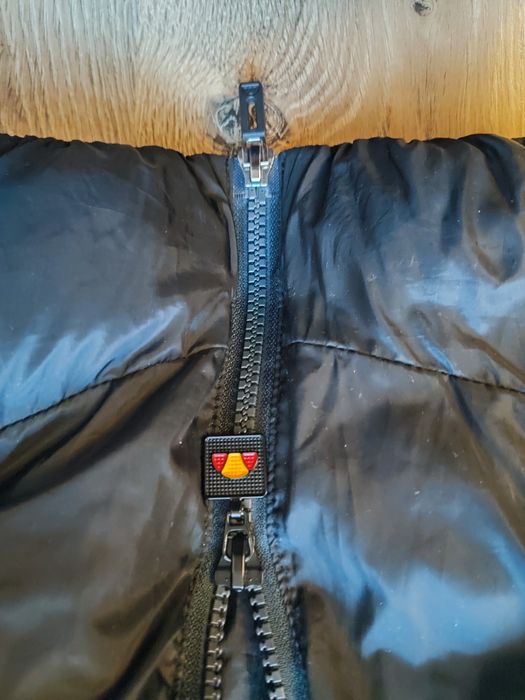 Geaca pufoasa Ellesse, marime L, impecabila