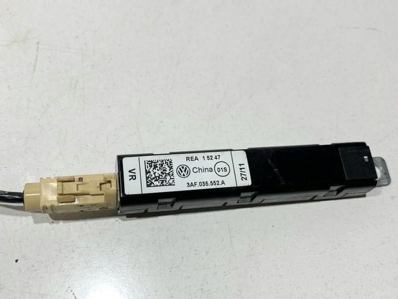 Amplificator antena Volkswagen Passat B7 3AF035552A Break
