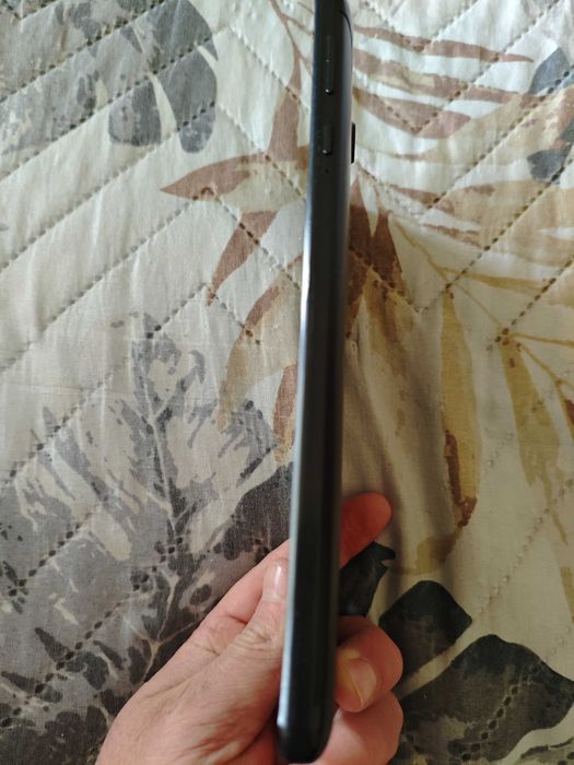 Лот от 2 таблета за ползване, ремонт или части