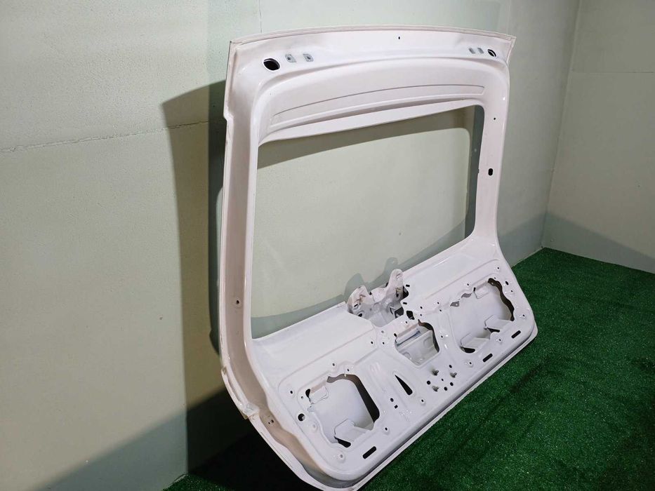 врата 5 та багажник Skoda Rapid 2012-2019 г. #1013V .