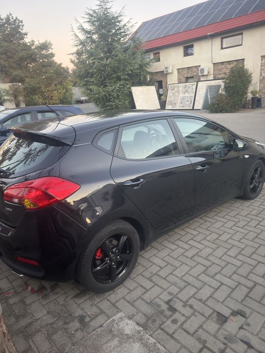 KIA Ceed 2014 — imagine 3