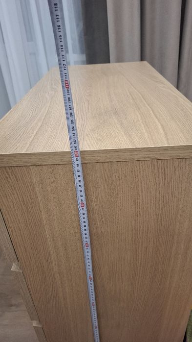Тумба устойчивая механизмы дорогие.