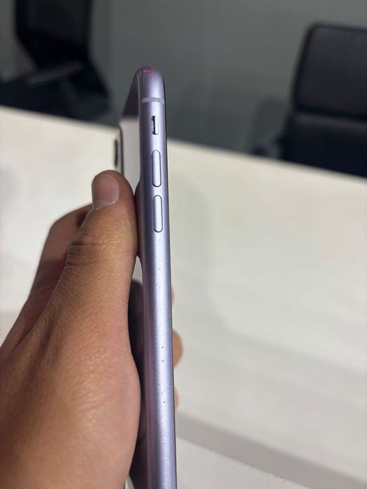 Продам iphone 11 128gb