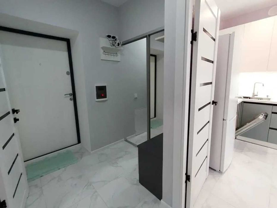 Дава се под наем Двустаен апартамент в София, Зона Б-18 - 63 кв.м за 509.49 € - Снимка #2