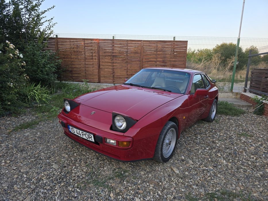 Vand Porsche 944 atestat istoric
