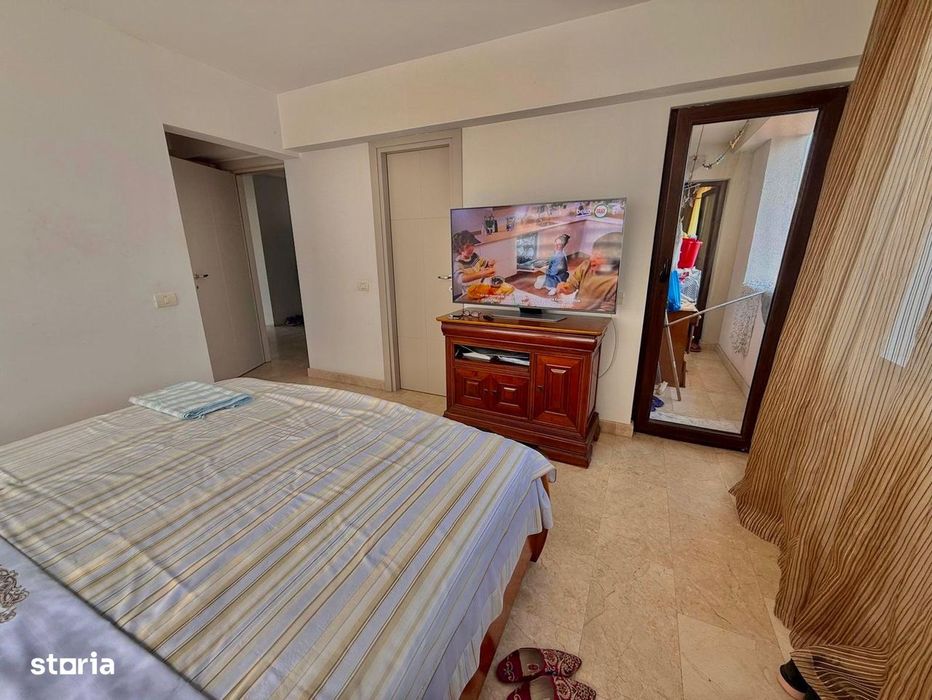 Vila cu potential rezidential sau investitie Faleza Nord 300 m de mar