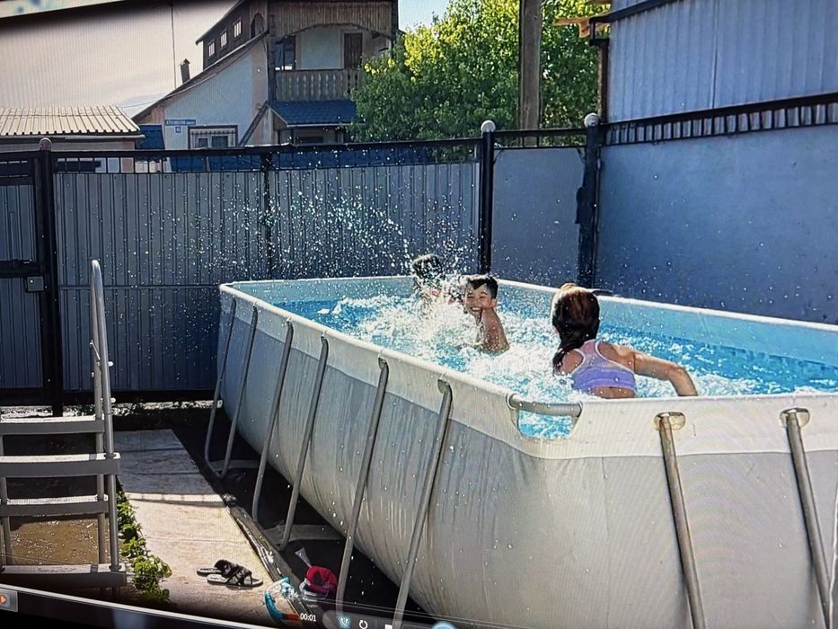 Бассейн каркасный большой