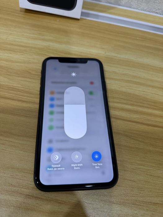 Продам iPhone 11, 64 ГБ