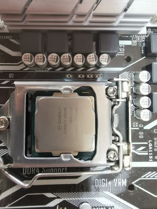 kit i7 7700k second hand si noi de vanzare • Anunturi • OLX.ro