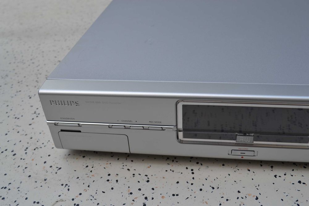Dvd player Recorder Philips DVD R 880