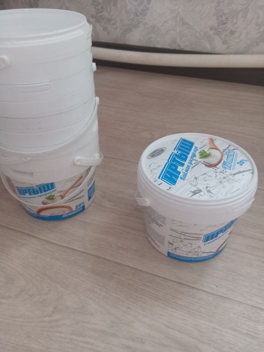 Пластмассовая посудка