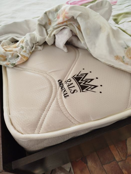 Продам кровать в хорошем состоянии