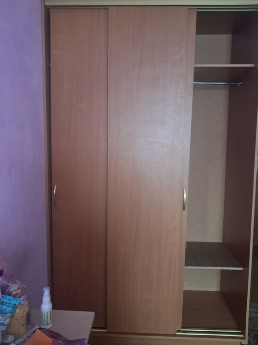 Продаю шкаф купе